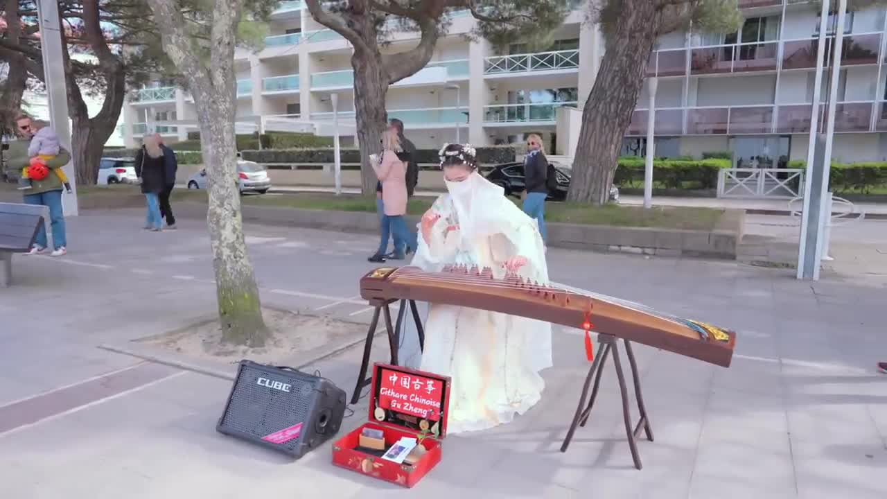 【Believer】古_筝_在_国_外_这_样_玩_？Chinese_Musical_Instruments_Guzheng_Cover__碰碰彭碰彭Jingxuan(0)